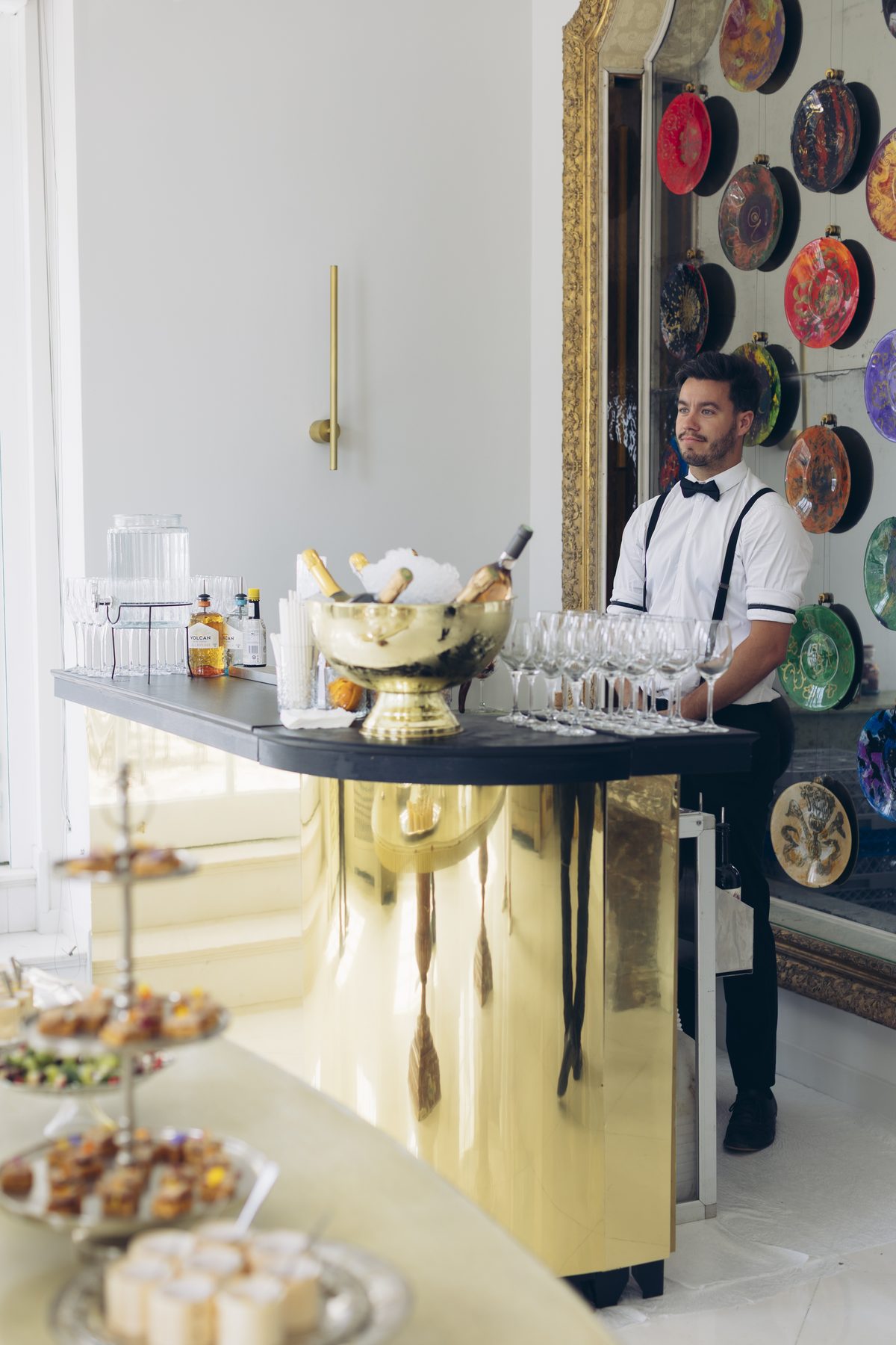 Bar service